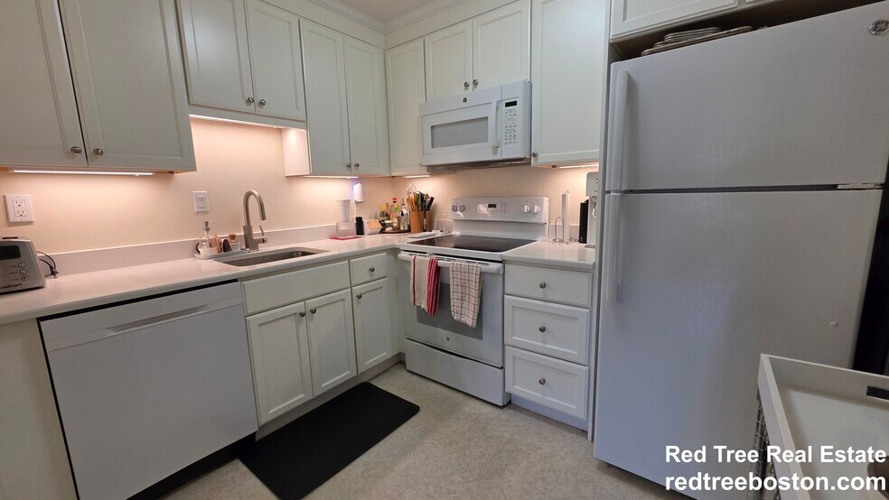 Building Photo - 25 Vernon St