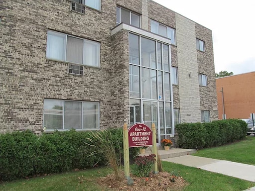 Primary Photo - 11205 W Bluemound Rd