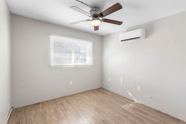 Building Photo - 901 Colyer St