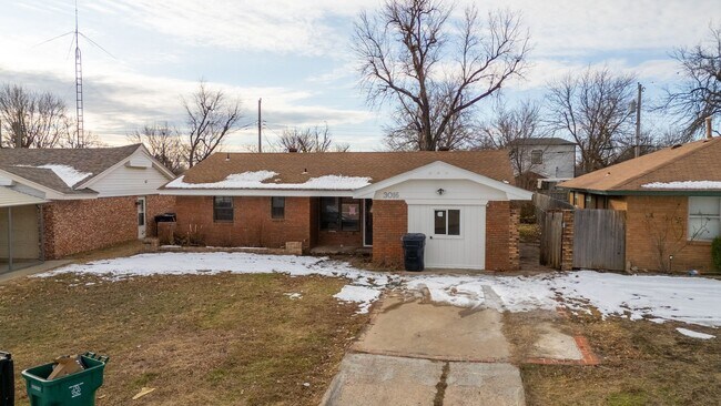Building Photo - 3016 SW 68th St