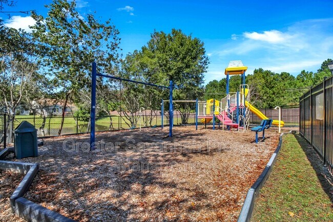 Building Photo - 133 Pine View Crossing