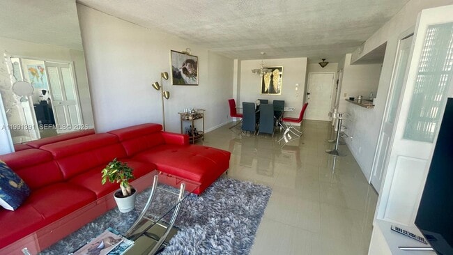 Building Photo - 2017 S Ocean Dr