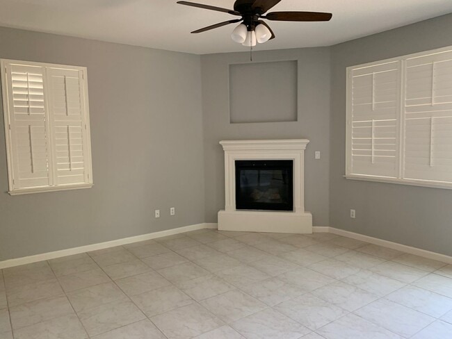 Building Photo - 492 Tilden Cir