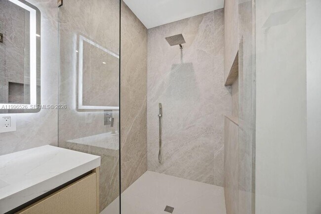 Building Photo - 1337 NE 13th Ave