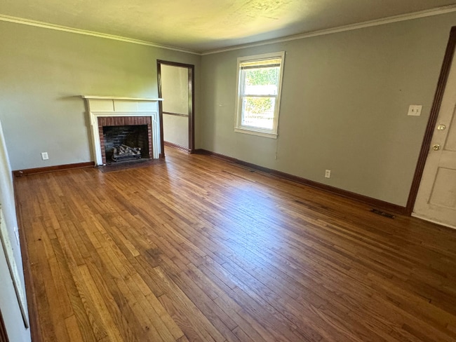 Building Photo - 9632 Sherwood Pl