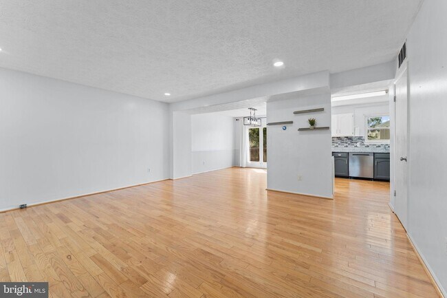 Building Photo - 8561 Skipjack Pl