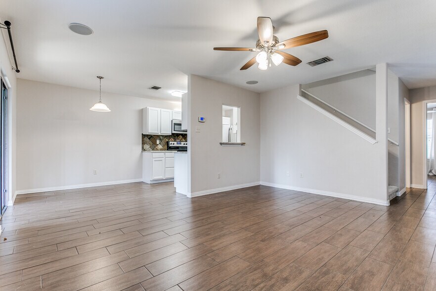 Building Photo - 8107 Rustic Park