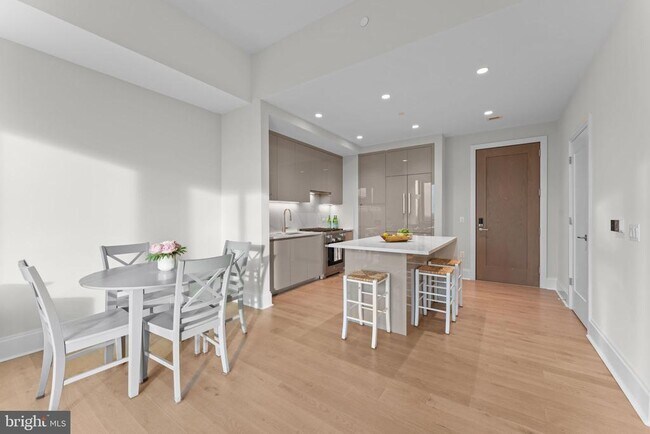 Building Photo - 7887 Jones Branch Dr