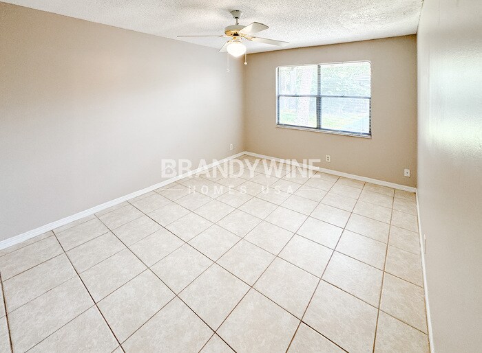 Building Photo - 8155 Crosswind Rd
