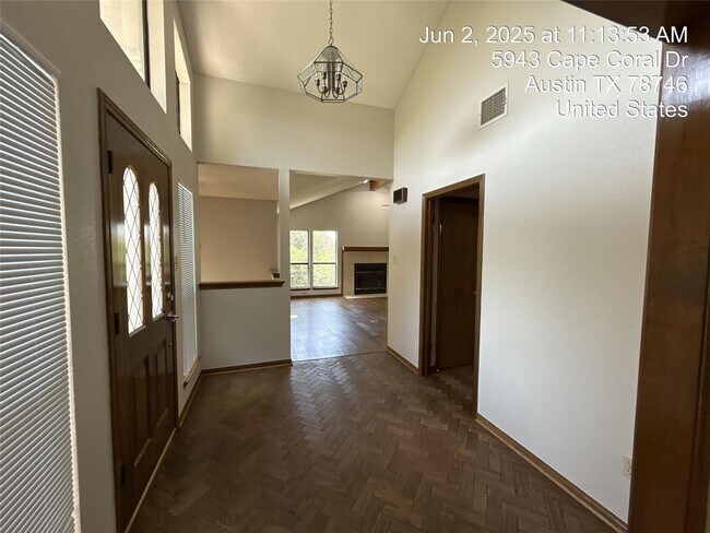 Building Photo - 5943 Cape Coral Dr
