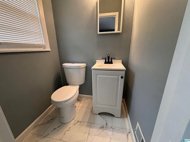 Building Photo - MOVE IN SPECIAL!! LIMITED TIME ONLY!! FIRST MONTH FREE!