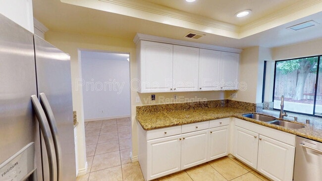 Building Photo - 13274 Creek Park Ln