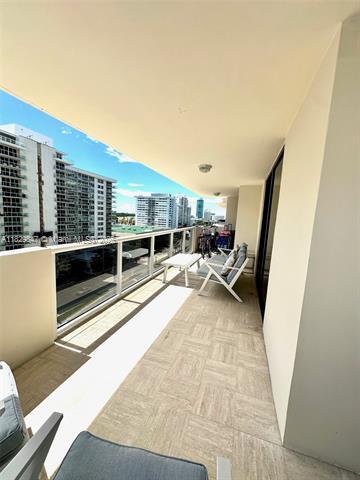 Building Photo - 5757 Collins Ave