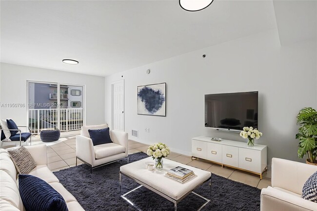 Building Photo - 2475 NW 16th St Rd