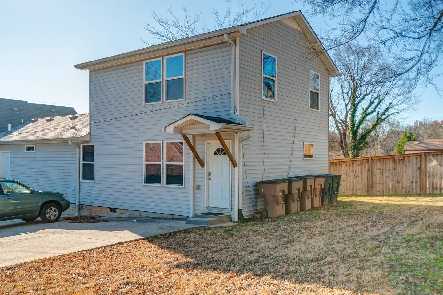 Private Entrance to Unit - 2003 Rosecliff Dr