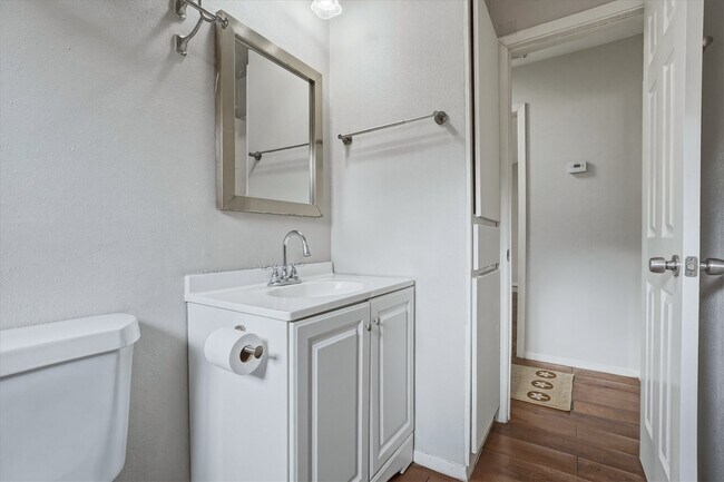 Building Photo - 5734 Arthington Ave