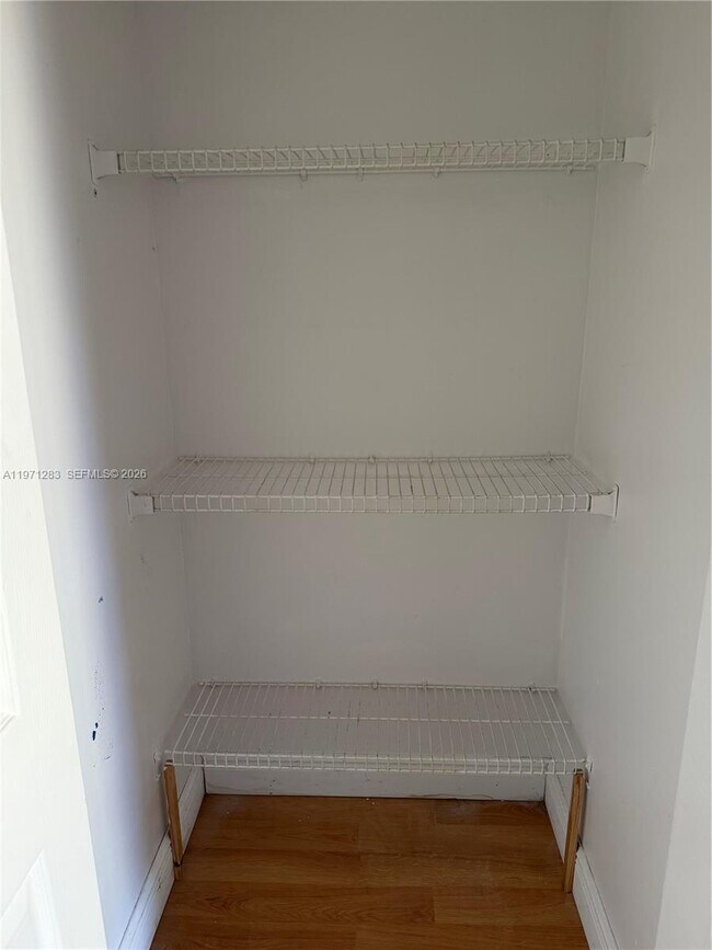 Building Photo - 14910 SW 82nd Terrace