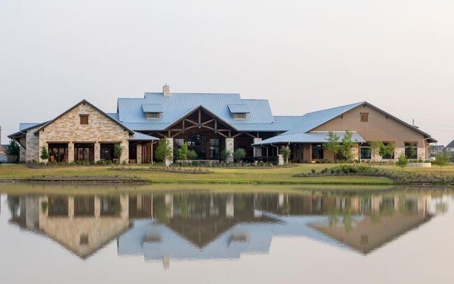 Building Photo - 18214 Sunset Elm Dr