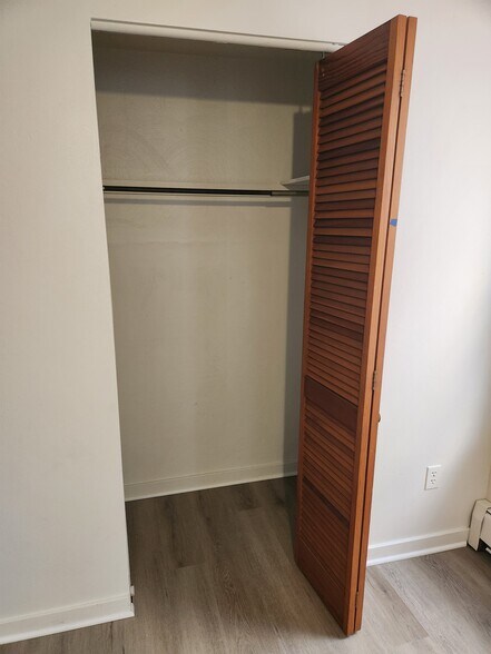 Bedroom Closet - 61 N Linwood Ave