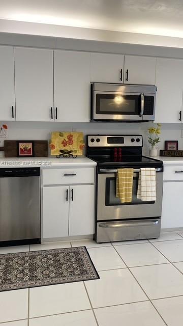 Building Photo - 543 Racquet Club Rd