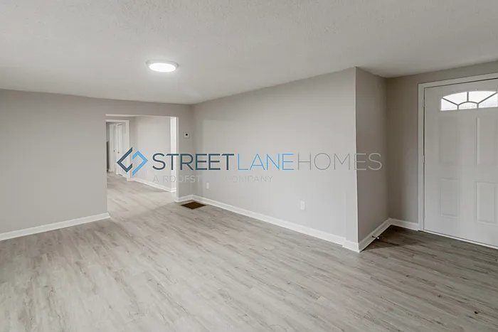 Building Photo - 800 Chester Ave