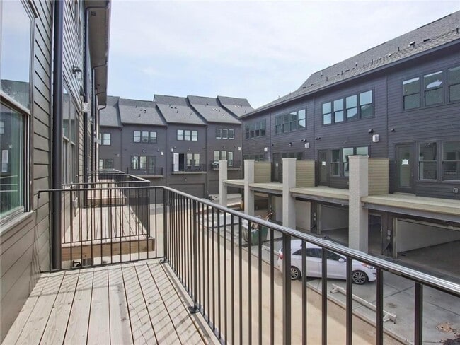 Building Photo - 6678 Sterling Dr