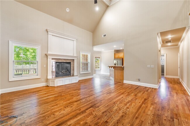 Building Photo - 4103 SE 3rd St