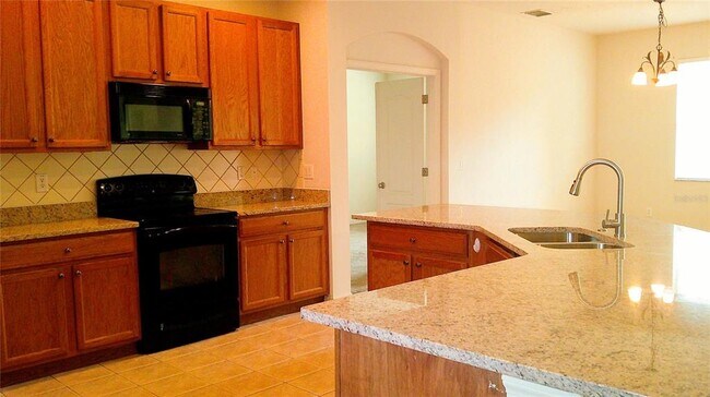 Building Photo - 609 Cedar Waxwing Dr