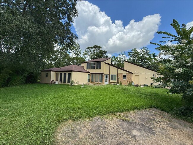 Building Photo - 13103 Holston Hills Dr