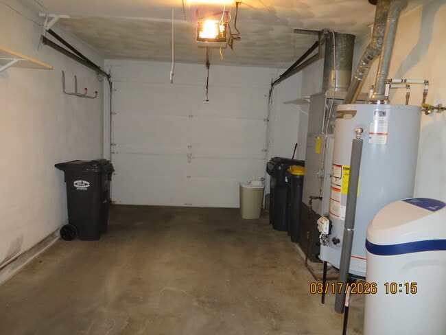 Building Photo - 4222 Mellen Dr