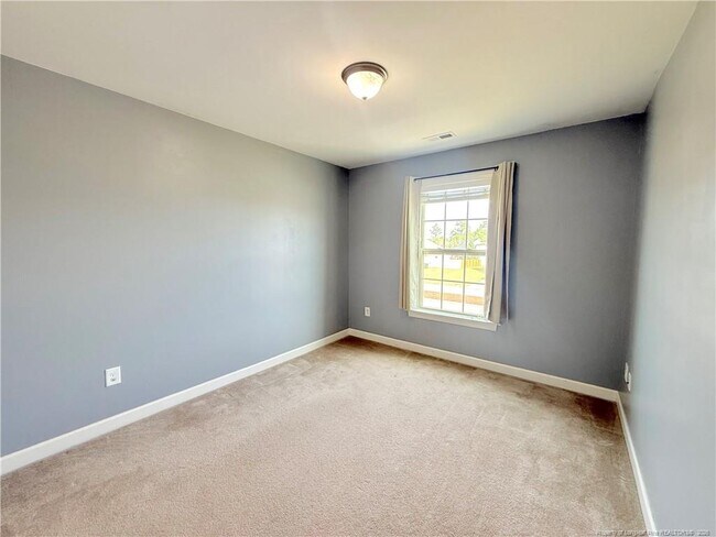 Building Photo - 418 Century Dr