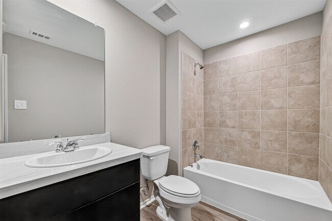 Building Photo - 14529 Lily Plns Dr