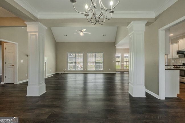 Building Photo - 120 Rosebay Ln