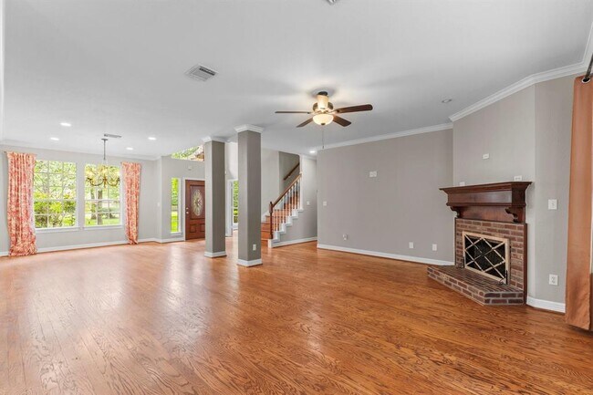 Building Photo - 9520 Chasewood Blvd