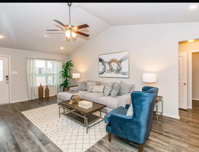 Primary Photo - 7121 Woodsgate Cv