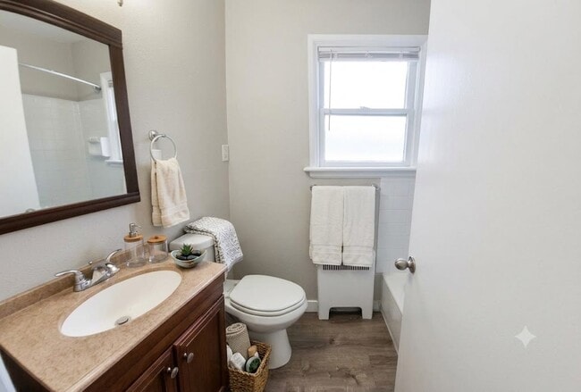 staged bathroom cottages on vance - Cottages on Vance