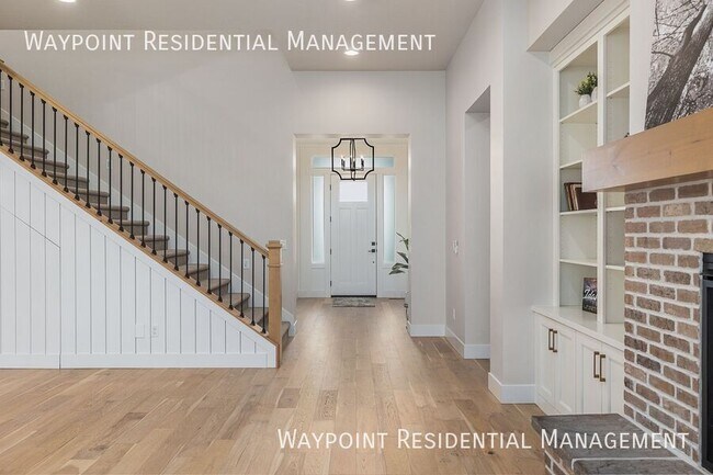 Building Photo - 3570 E Interstellar Ct