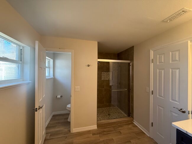 Building Photo - 48 Pennsylvania Ln