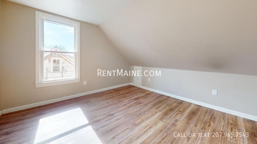 Building Photo - 2 Danielson St