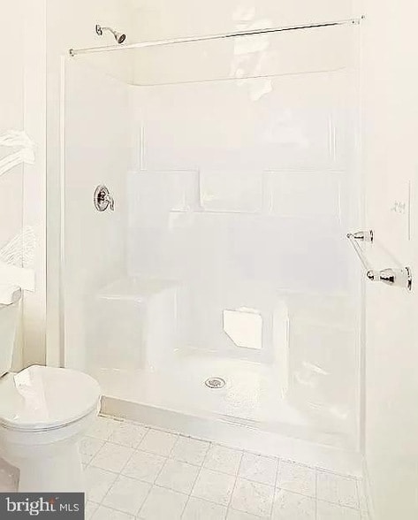 Building Photo - 9 Shillington Ln