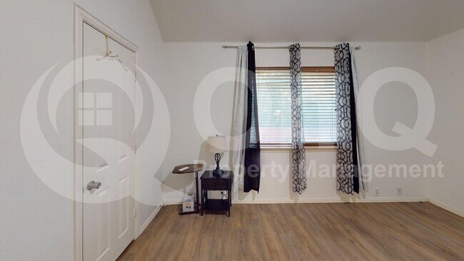 Building Photo - 1309 Chase Trail