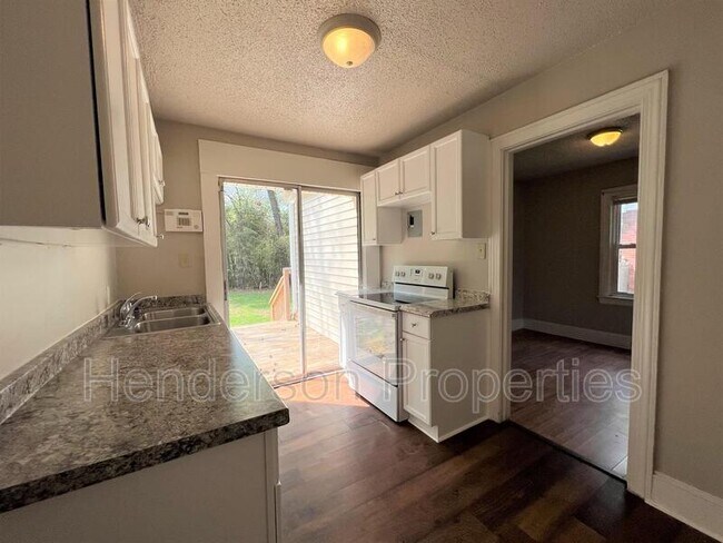 Building Photo - 1256 Edgewood Rd