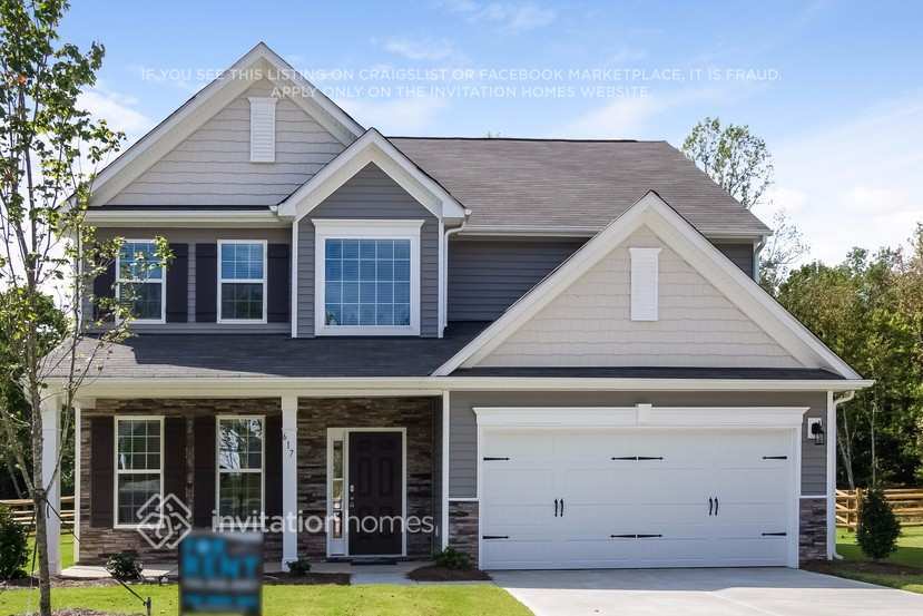 Primary Photo - 617 Augustus Lane