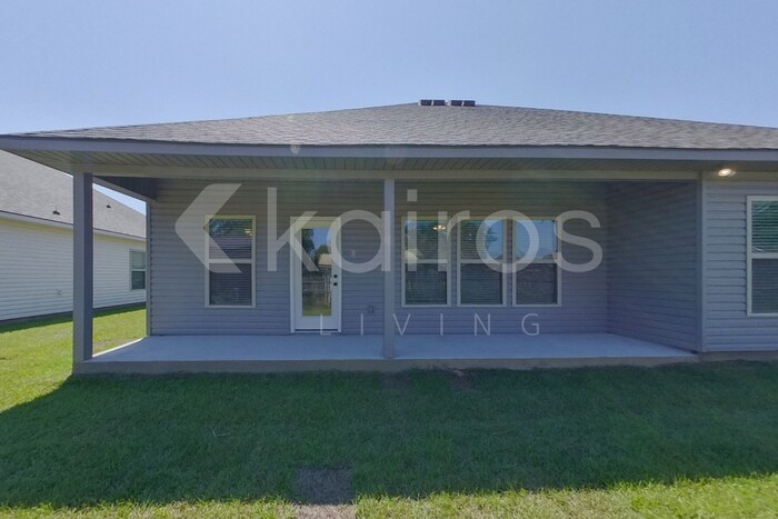 Building Photo - 129 Salvat Dr