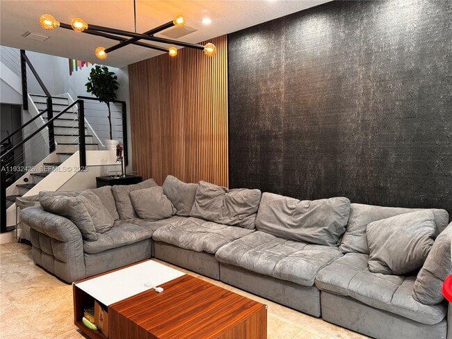 Building Photo - 876 Spinnaker Dr