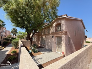 Building Photo - Beautifully Maintained 2Bdm 2Ba Two-story ...