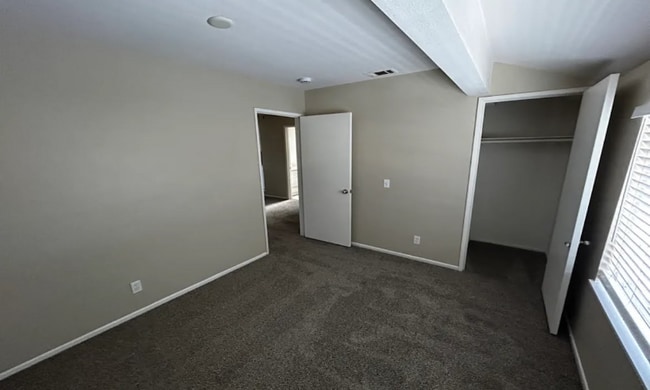 Building Photo - 11341 Rancho La Brea Dr