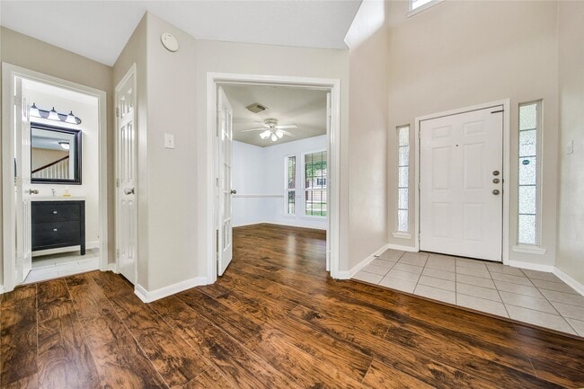 Building Photo - 32126 Willow Creek Park