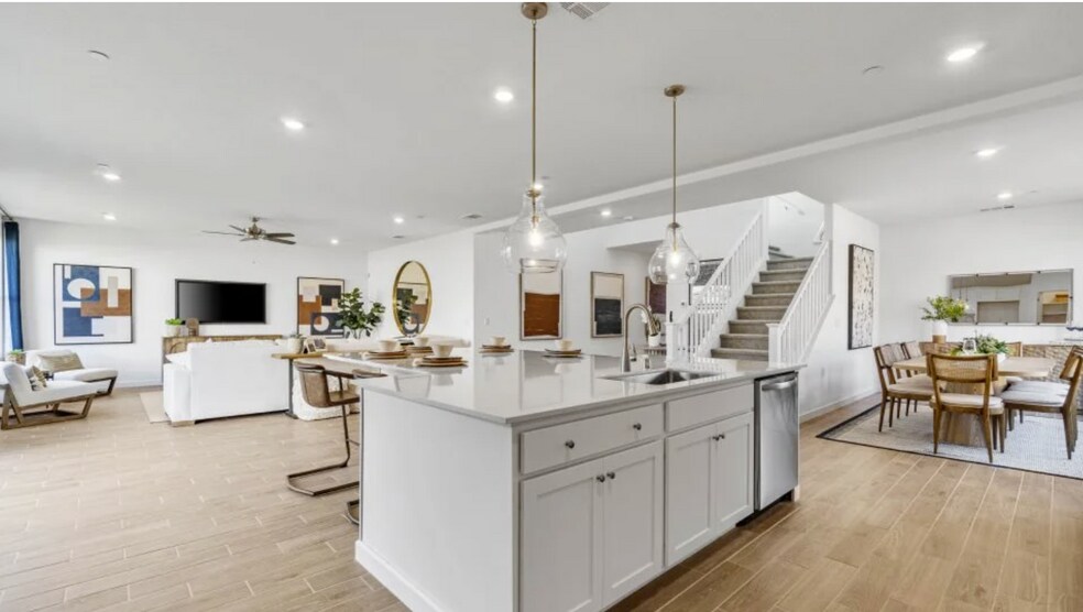 Building Photo - 1184 Atlantica Dr S