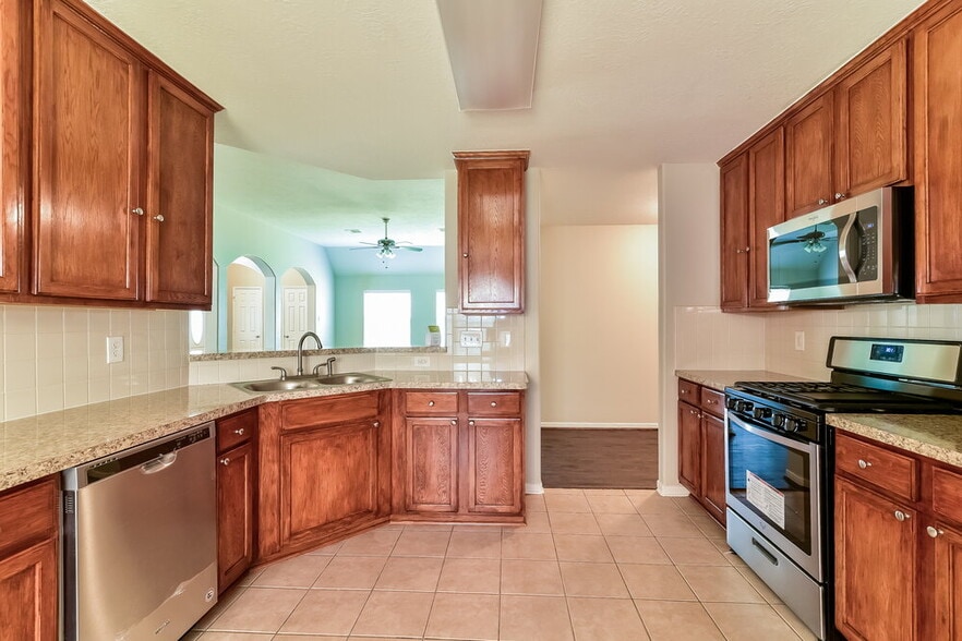 Building Photo - 3705 Burwood Ct